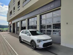 Weiss Gebraucht 2024 Kia e-Niro Style SUV | CHF 39’990 (Fairer Preis)