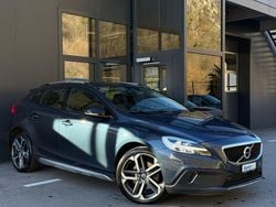 Gebraucht 2017 Volvo V40 CC Summum Kombi | CHF 16’900