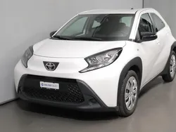 Weiss Gebraucht 2022 Toyota Aygo Comfort Kleinwagen | CHF 14’200 (Guter Preis)
