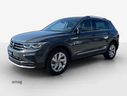 Delfingrau metallic Gebraucht 2024 VW Tiguan Elegance SUV | CHF 35’980 (Superpreis)