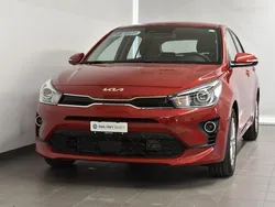 Rot Gebraucht 2023 Kia Rio Limousine | CHF 19’500 (Guter Preis)