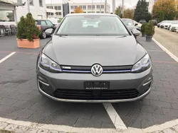 Gebraucht 2018 VW e-Golf Kleinwagen | CHF 11’999 (Fairer Preis)