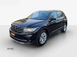 Deepblack perleffekt Gebraucht 2023 VW Tiguan Elegance SUV | CHF 35’900 (Fairer Preis)