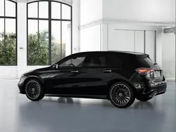 Schwarz Neu 2025 Mercedes A250 AMG line Limousine | CHF 62’500