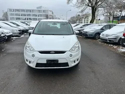 Gebraucht 2009 Ford S-MAX Titanium Van / Kleinbus | CHF 2’499 (Fairer Preis)