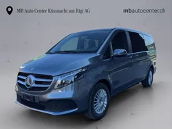 Grau Neu 2024 Mercedes V220 Van / Kleinbus | CHF 69’900 (Etwas zu teuer)