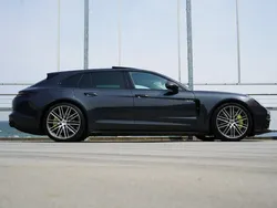 Gebraucht 2019 Porsche Panamera 4 Sport Turismo Limousine | CHF 69’999 (Fairer Preis)