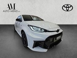 Weiss Neu 2025 Toyota Yaris Sport Limousine | CHF 46’500 (Guter Preis)