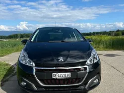 Gebraucht 2015 Peugeot 208 GT-line Kleinwagen | CHF 5’600 (Guter Preis)