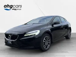 Gebraucht 2019 Volvo V40 Momentum Kombi | CHF 15’900 (Fairer Preis)