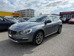 Gebraucht 2016 Volvo V60 CC Momentum Kombi | CHF 12’900 (Fairer Preis)