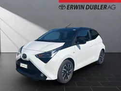Weiss Gebraucht 2021 Toyota Aygo Edition Kleinwagen | CHF 14’900 (Teuer)
