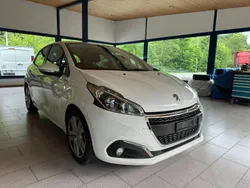 Gebraucht 2019 Peugeot 208 Signature Sky Kleinwagen | CHF 5’990 (Superpreis)
