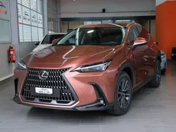 Neu 2025 Lexus NX450h+ E-FOUR SUV | CHF 58’400 (Guter Preis)
