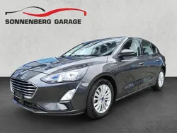 Grau Gebraucht 2019 Ford Focus Titanium Limousine | CHF 14’800 (Guter Preis)