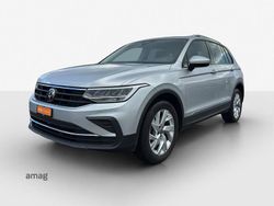 Reflexsilber metallic Gebraucht 2021 VW Tiguan Life SUV | CHF 30’990 (Superpreis)