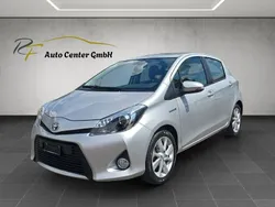 Gebraucht 2013 Toyota Yaris Hybrid Premium Kleinwagen | CHF 11’999 (Fairer Preis)