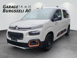 Beige Gebraucht 2021 Citroën Berlingo Feel Van / Kleinbus | CHF 24’990 (Etwas zu teuer)
