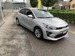 Grau Gebraucht 2022 Kia Rio Style Limousine | CHF 19’900 (Guter Preis)
