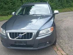 Gebraucht 2008 Volvo V70 Momentum Kombi | CHF 1’500