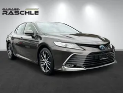 Mehrfarbig Gebraucht 2023 Toyota Camry Premium Limousine | CHF 43’900 (Fairer Preis)