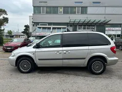 Gebraucht 2005 Chrysler Voyager Van / Kleinbus | CHF 5’800
