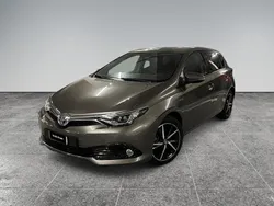 Gebraucht 2017 Toyota Auris Hybrid Premium | CHF 9’900 (Superpreis)