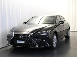 Schwarz Gebraucht 2024 Lexus ES300H Limousine | CHF 56’920 (Fairer Preis)