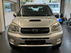 Gebraucht 2004 Toyota RAV4 Sol SUV | CHF 3’290 (Superpreis)