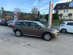 Gebraucht 2016 Volvo V60 CC Summum Kombi | CHF 16’900 (Guter Preis)