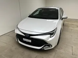 Weiss Gebraucht 2024 Toyota Corolla Trend Limousine | CHF 29’900 (Guter Preis)