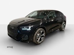 Gletscherweiss metallic Gebraucht 2024 Audi Q3 Sportback Attraction SUV | CHF 49’900