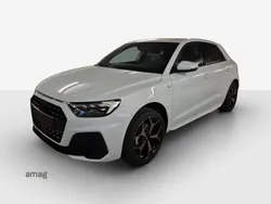 Gletscherweiss Gebraucht 2024 Audi A1 Sportback Attraction Kleinwagen | CHF 29’980 (Etwas zu teuer)