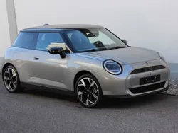 Gebraucht 2024 Mini Cooper Kleinwagen | CHF 32’500 (Superpreis)