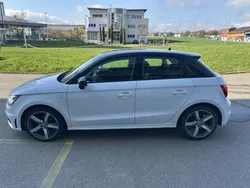 Weiss Gebraucht 2014 Audi A1 Admired Kleinwagen | CHF 12’900 (Fairer Preis)
