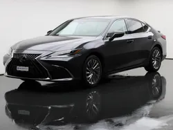 Anthrazit Gebraucht 2023 Lexus ES300H Limousine | CHF 48’900 (Fairer Preis)