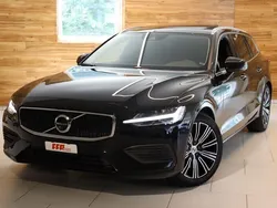 Gebraucht 2020 Volvo V60 Momentum Kombi | CHF 28’900 (Guter Preis)