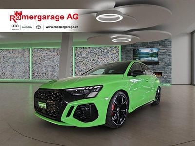 Gebraucht Audi RS3 Ambiente 400 PS (294 kW) 2022 Grün Limousine