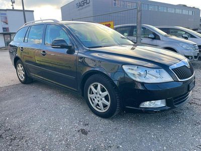 Gebraucht 2012 Skoda Octavia Kombi | CHF 3’300 (Fairer Preis)