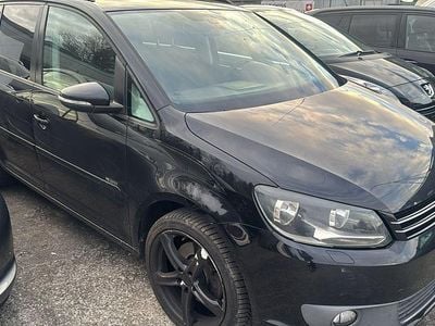 Gebraucht 2011 VW Touran Highline Van / Kleinbus | CHF 4’400 (Etwas zu teuer)