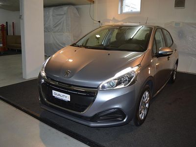 Gebraucht Peugeot 208 Active 82 PS (60 kW) 2018 Kleinwagen