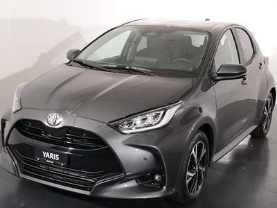 Grau Neu 2025 Toyota Yaris Hybrid Trend Limousine | CHF 28’900 (Etwas zu teuer)