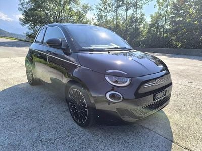 Schwarz Gebraucht 2022 Fiat 500e La Prima Limousine | CHF 19’900 (Fairer Preis)