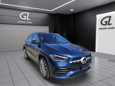 gebraucht Mercedes GLA250 AMG Line 8G-DCT