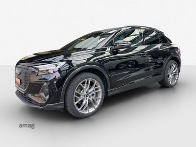 Mythosschwarz metallic Gebraucht 2024 Audi Q4 e-tron Ambiente SUV | CHF 49’990 (Fairer Preis)