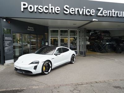 Porsche Taycan Turbo S