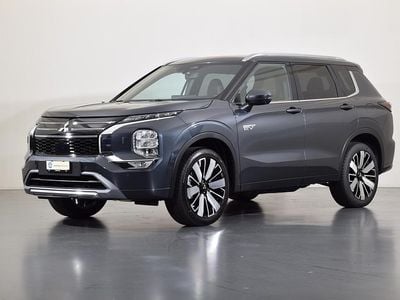 Grau Neu 2025 Mitsubishi Outlander P-HEV Instyle SUV | CHF 65’950 (Etwas zu teuer)
