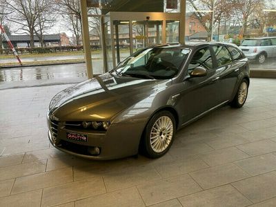 Alfa Romeo Crosswagon Kombi gebraucht - AutoUncle