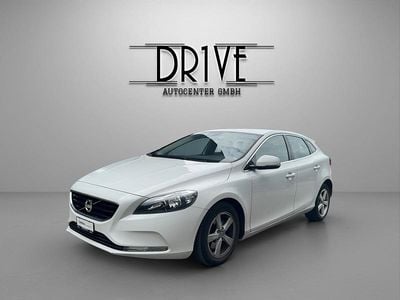 Gebraucht Volvo V40 Momentum 115 PS (84 kW) 2014 Weiss Kombi