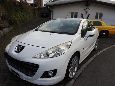 Gebraucht 2011 Peugeot 207 CC Roland Garros Cabrio | CHF 3’500 (Fairer Preis)